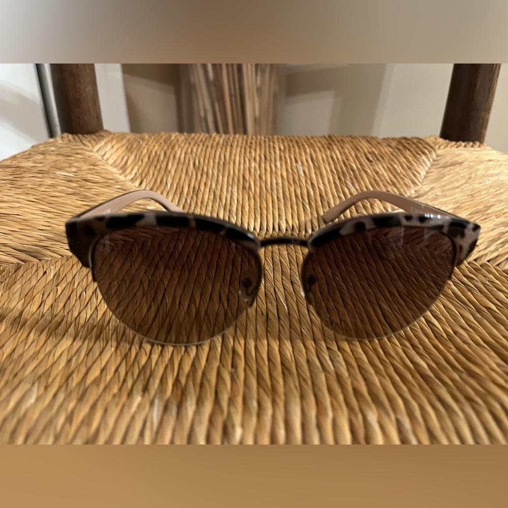 ✨ Jones New York Tortoise Browline Cat Eye Sunglasses ✨